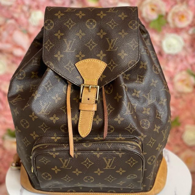 Luxe Curator Handbags LLC